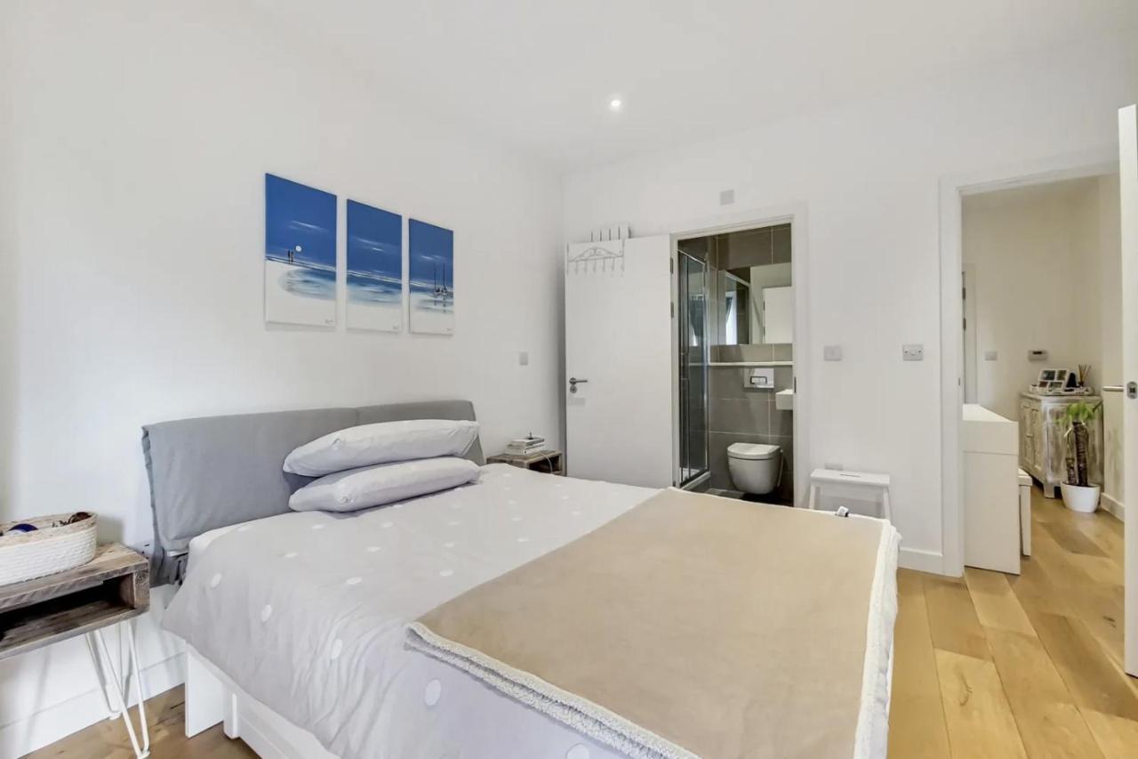 Luxury 2 Bed 2 Bath With Balcony New Build Apartment *South Central London* Exterior photo
