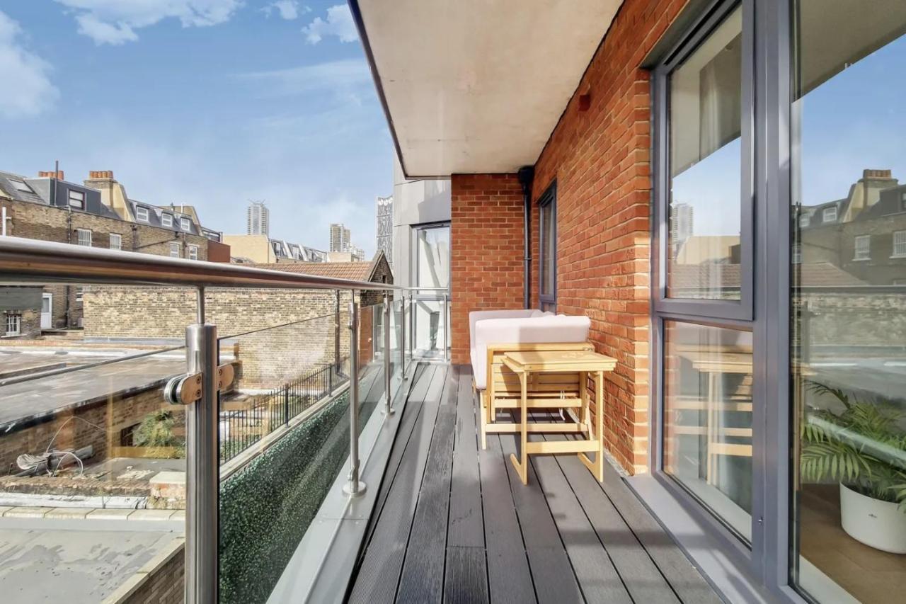 Luxury 2 Bed 2 Bath With Balcony New Build Apartment *South Central London* Exterior photo